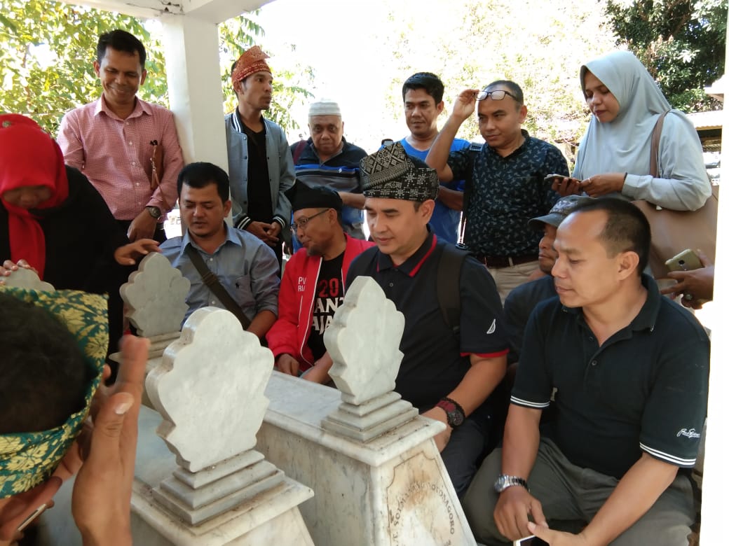 Ziarah ke Makam Ketua PWI Pusat Pertama di Yogyakarta, PWI Riau Disebut Istimewa