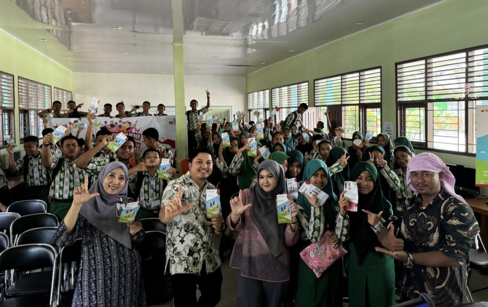 Di BRK Syariah Pekanbaru Arifin Ahmad Cukup Setor Rp 1.000, Pelajar Langsung Miliki Tabungan Simpel