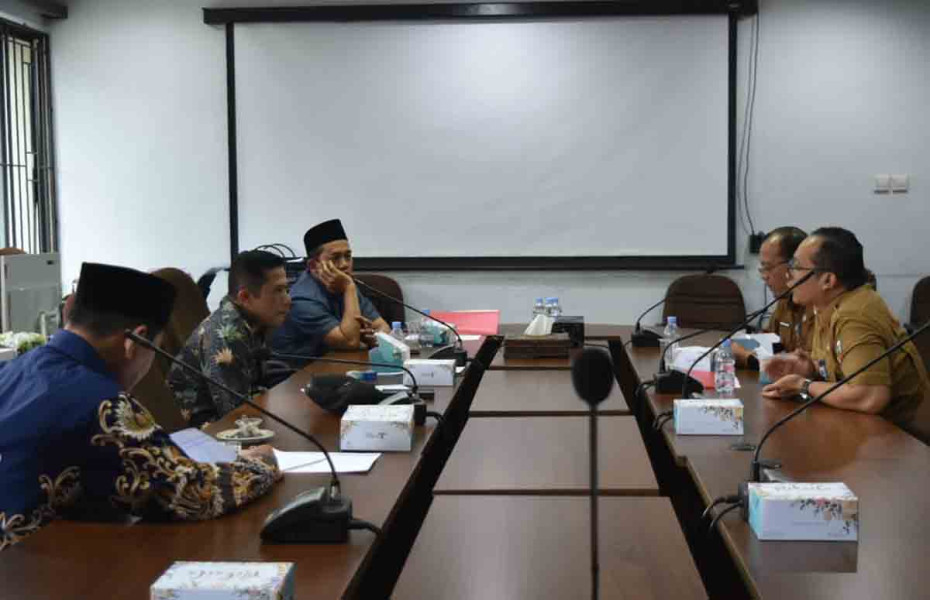 DPRD Pekanbaru: Tertibkan Jaringan Kabel Berseliweran demi Wajah Kota Bertuah