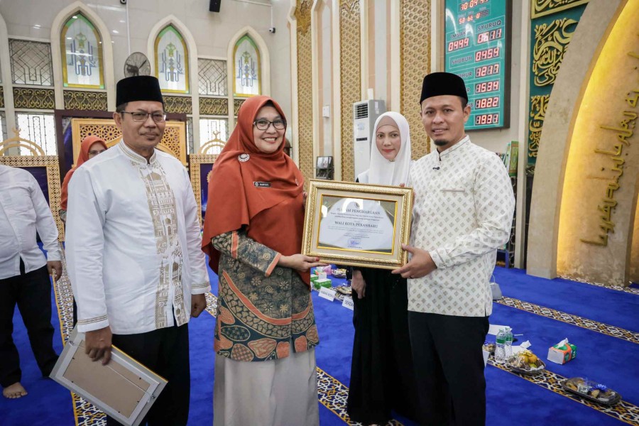 Tanggung Biaya Domestik Haji 2026, Pemko Pekanbaru Dapat Piagam Penghargaan dari Kemenhaj