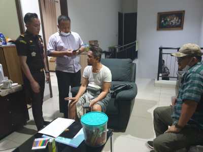 Kasus di Disdik, Pria Kelahiran Riau Ditangkap Kejaksaan di Bandung