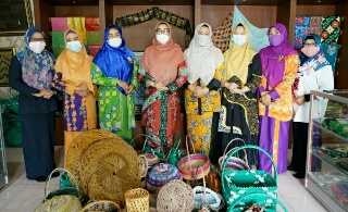 Ketua Dekranasda Siak Ikuti Syukuran HUT Dekranas ke-41 Secara Virtual