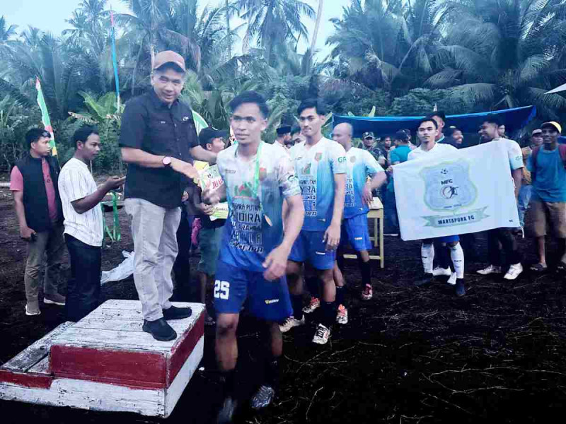 Serius Dukung Kemajuan Olahraga, Fermadani Siapkan Program Satu Desa Satu Lapangan Sepak Bola