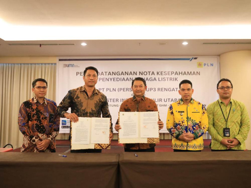 Geliat Pertumbuhan Sektor Perkebunan Kelapa Sawit, PLN Siapkan Dukungan Kelistrikan Hingga 62,3 MVA di Inhil