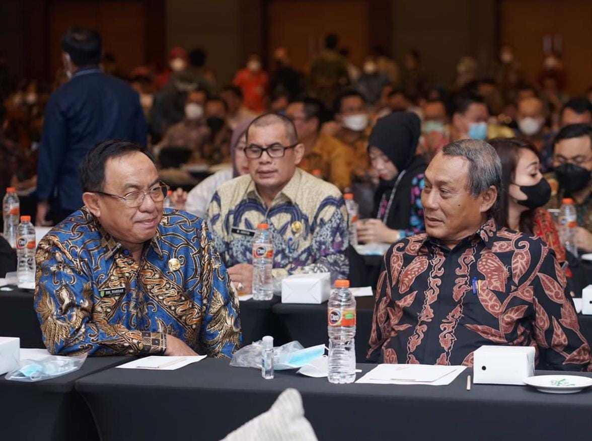 Bupati Inhil Perintahkan Camat Bersinergi Bersama Forkopimcam Atasi Banjir