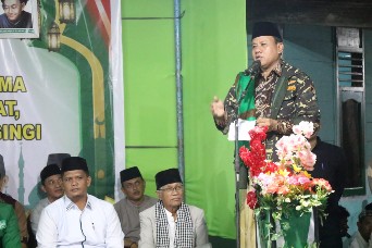 Menyambut Isra' Mi'raj dan Peringatan Satu Abad NU, Masyarakat Antusias Sambut Kedatangan Plt Bupati