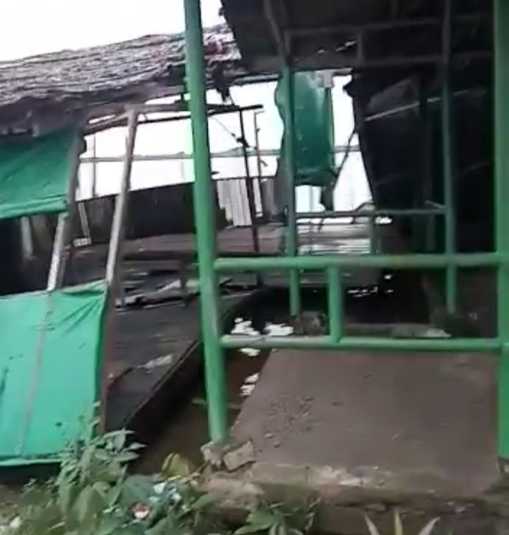 Longsor di Inhil, Sejumlah Rumah Masyarakat dan Fasilitas Umum Rusak