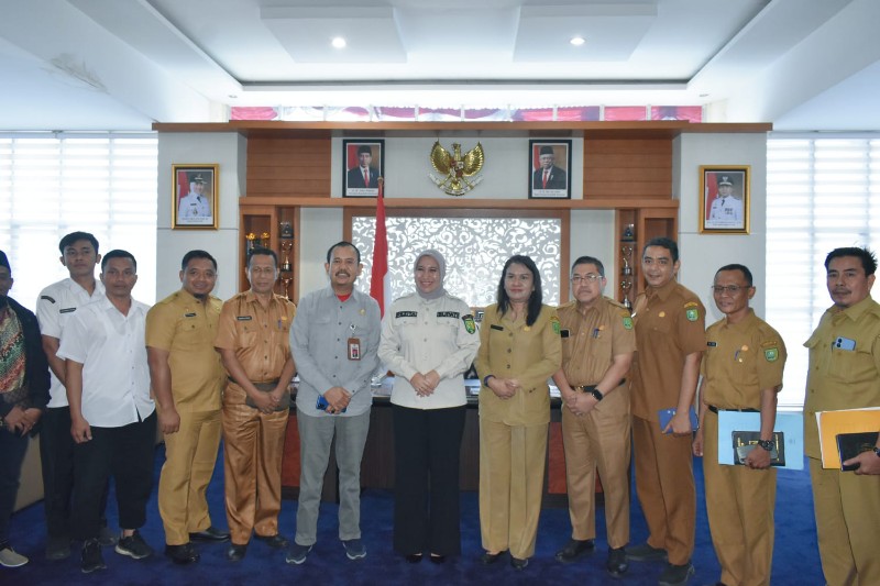 Wujudkan Transparansi di Inhu, Bupati Rezita Perintahkan OPD Lengkapi Daftar Informasi Publik