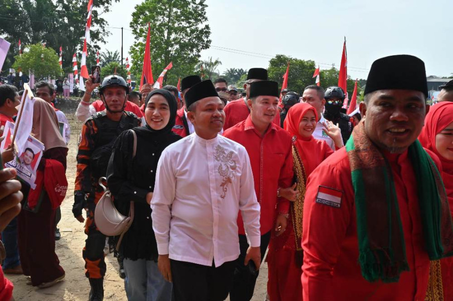 Janjikan Bangun Jalan Lintas Bono,  Masyarakat  Pelalawan Doakan Abdul Wahid Jadi Gubernur Riau