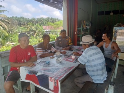 Wujudkan Pilkada Damai, Polsek Kabun Sambangi Masyarakat Lakukan Cooling System