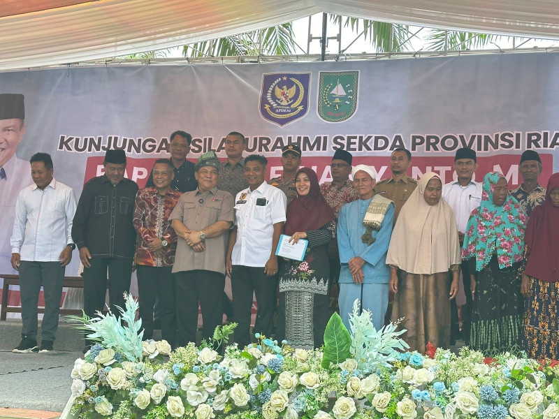 Silaturahmi ke Desa Sontang, SF Hariyanto Tegaskan Komitmennya Segera  Atasi  Keluhan Banjir dan Jalan Rusak