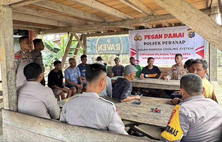 Kapolsek Peranap Patroli Kewilayahan, Sampaikan Pesan Damai Pilkada Di Perbatasan