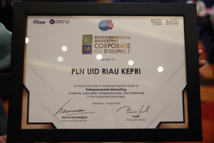 PLN Raih Penghargaan Entrepreneurial Marketing Corporate for Impact 2025