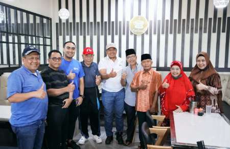 Bupati Alfedri Silaturahmi Bersama Ikatan Keluarga Kabupaten Siak Kota Dumai