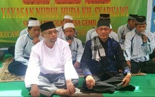 Tak Cuma Hadiri Haul Akbar, Paslon RAMAH Pun Didaulat Memberikan Tausiyah