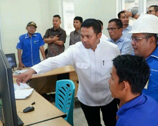 Abdul Wahid Dorong Kemitraan BUMDES Atasi Anjloknya Harga Kelapa 