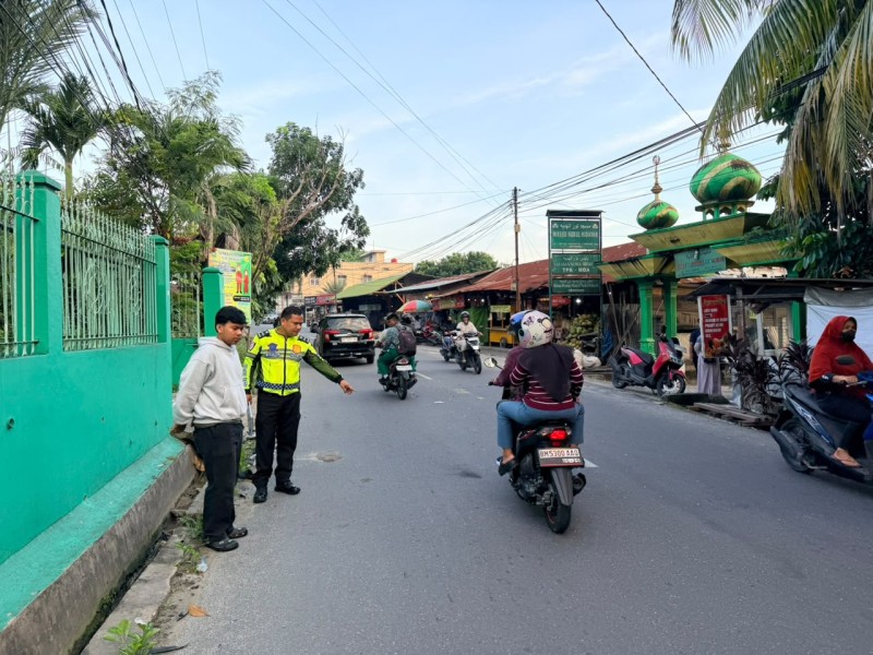 Tabrakan Dua Motor di Jalan Tengku Bey Pekanbaru, 4 Orang Terluka