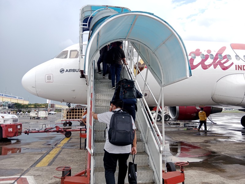 Kabut Asap Selimuti Pekanbaru, Penerbangan di Bandara SSK II Masih Normal