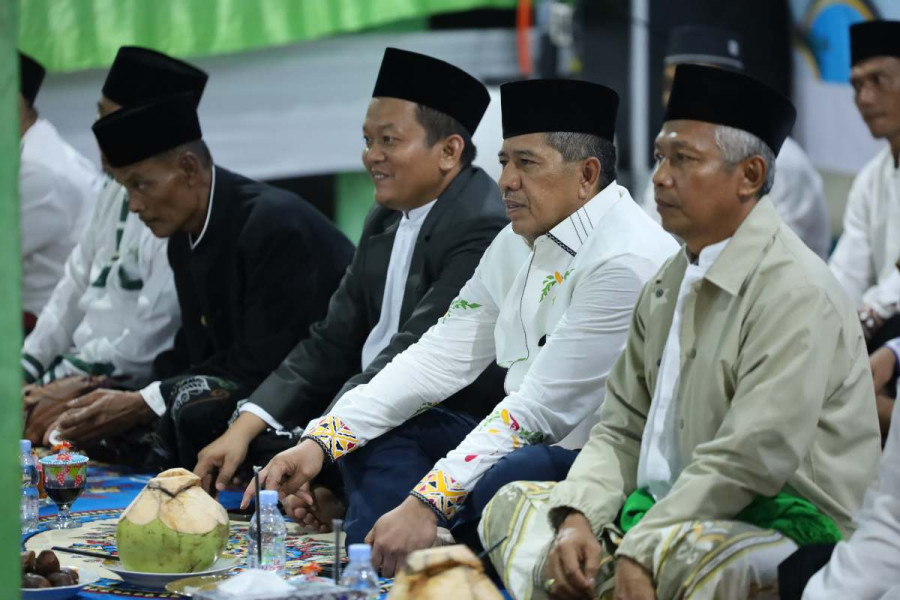 Bupati Siak Hadiri Gema Sholawat dan Haflah Milad Ke-6 Ponpes Nurul Furqon