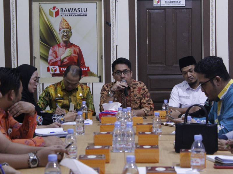 Persiapan Pilkada 2024, Asisten 1 Setda Pekanbaru Kunjungi Bawaslu