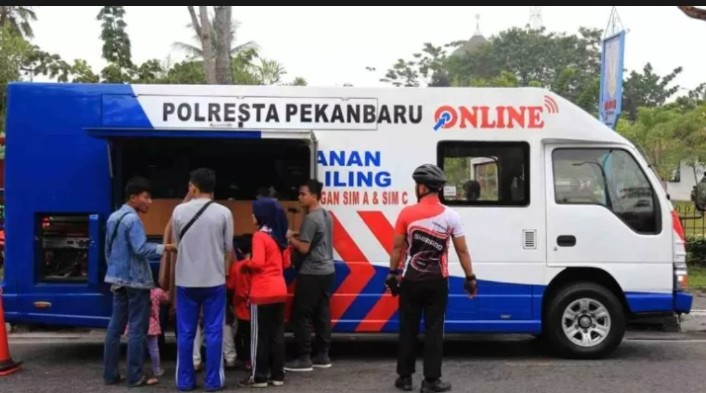 Tak Perlu ke Kantor, Warga Pekanbaru Bisa Perpanjang SIM di 6 Titik SIM Keliling