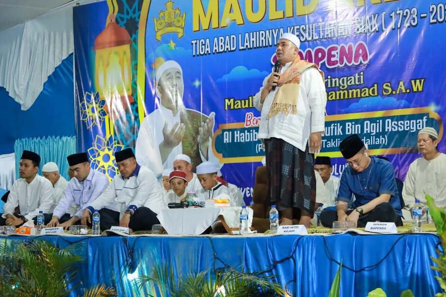 Bupati Alfedri Hadir Maulid Akbar Tiga Abad Kesultanan Siak