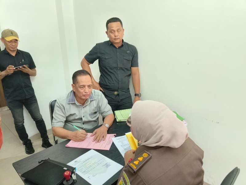Dijebloskan ke Rutan Pekanbaru, Berkas Perkas Kasus Asri Auzar Sudah P-21
