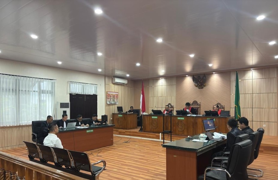 Mantan Pj Wali Kota Pekanbaru Risnandar Divonis 5,6 Tahun Penjara