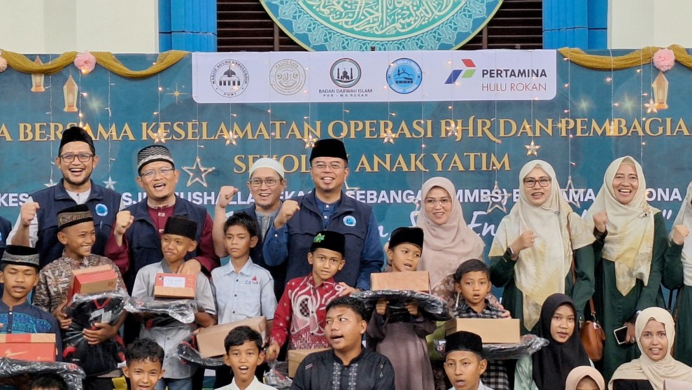 Wujud Peduli, PHR dan KMMBS Salurkan 695 Paket Sekolah ke Anak-Anak Yatim