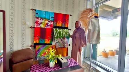 Batik Seikijang, Produk UMKM BRK Syariah Diminati Sejumlah Menteri dan Artis Ibukota