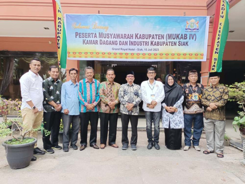 Helfi Irwandi Siak Pimpin Kadin Siak, Sekda Siak Berikan Selamat