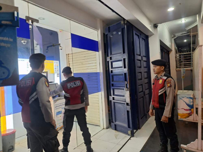 Polres Kuansing Patroli Blue Light Malam Hari Cegah Gangguan Kamtibmas Jelang Pilkada 2024