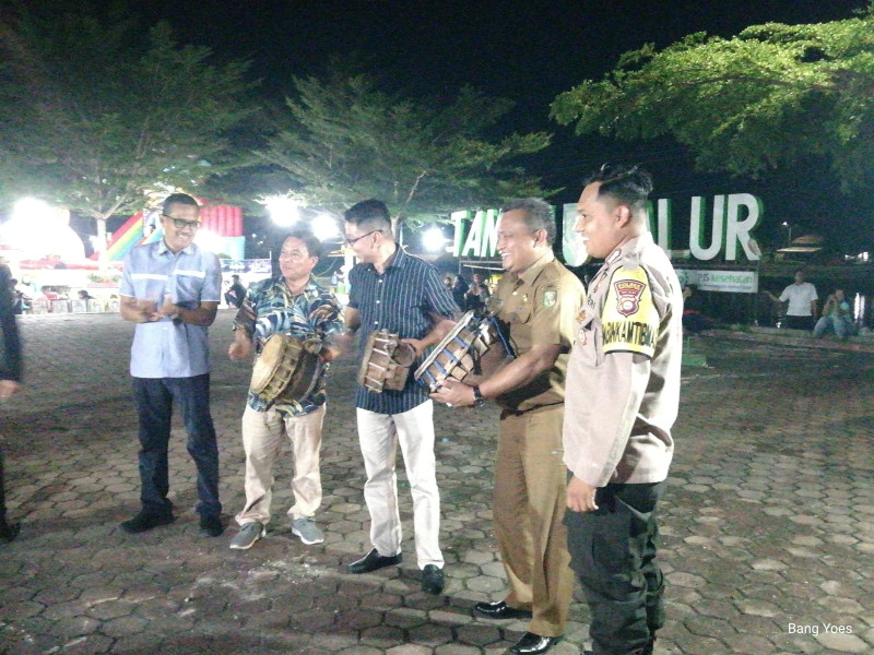 Semarak HPN 2024, Pj Sekda Buka Pentas Seni Randai Kuansing