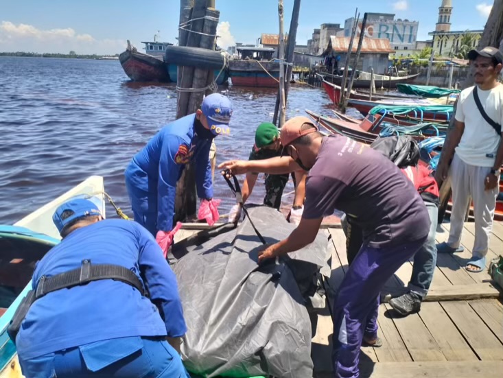 Mayat Pria Ditemukan di Pesisir Desa Kuala Selat