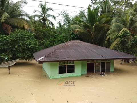 Banjir Terjang Gunung Toar Kuansing, ACT Siapkan Dapur Umum Untuk Warga