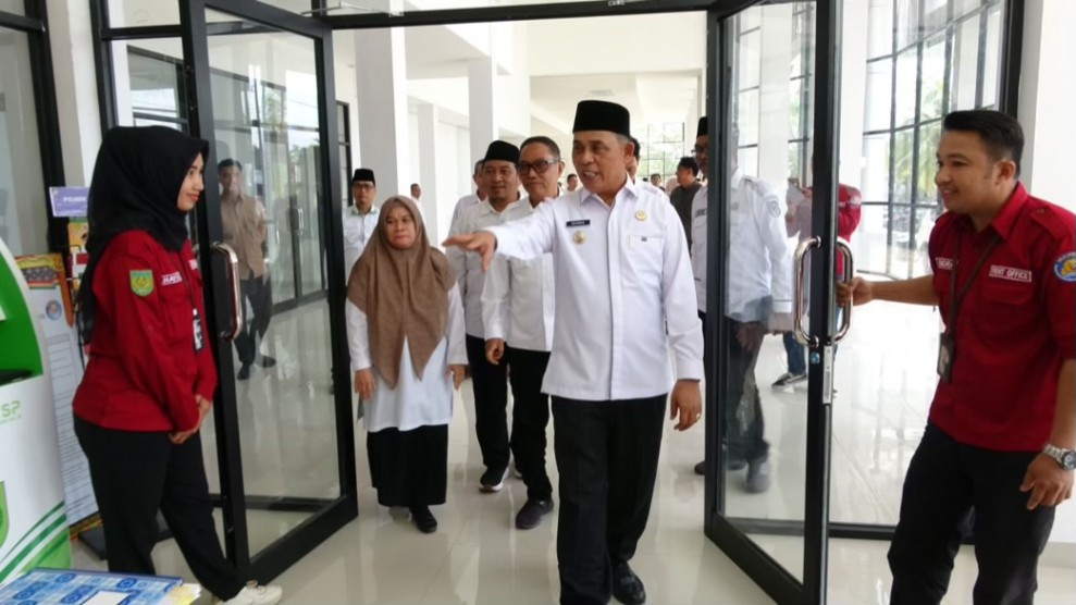 Bupati Inhil Tinjau Kesiapan Mal Pelayanan Publik Usai Penandatanganan Kerjasama