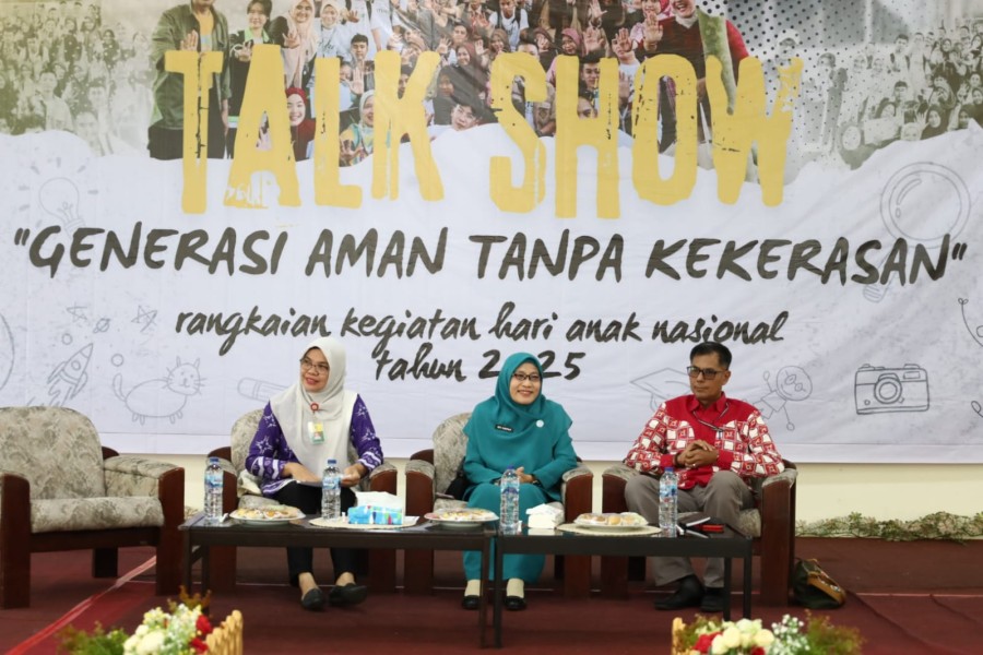 Ketua TP PKK Siak Dorong Peran Keluarga Cegah Kekerasan Sejak Dini di Talk Show HAN 2025