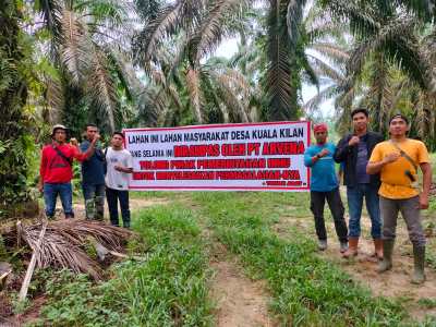 Diduga Garap Lahan Melebihi HGU, Masyarakat Inhu Segel Kebun PT Arvena