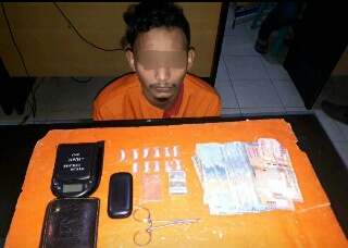 Polres Inhil Amankan Warga Saat Transaksi Narkoba