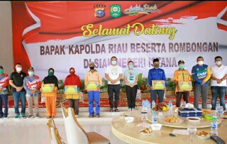 Sambil Gowes, Kapolda & Rombongan Lakukan Kunjungan ke Siak