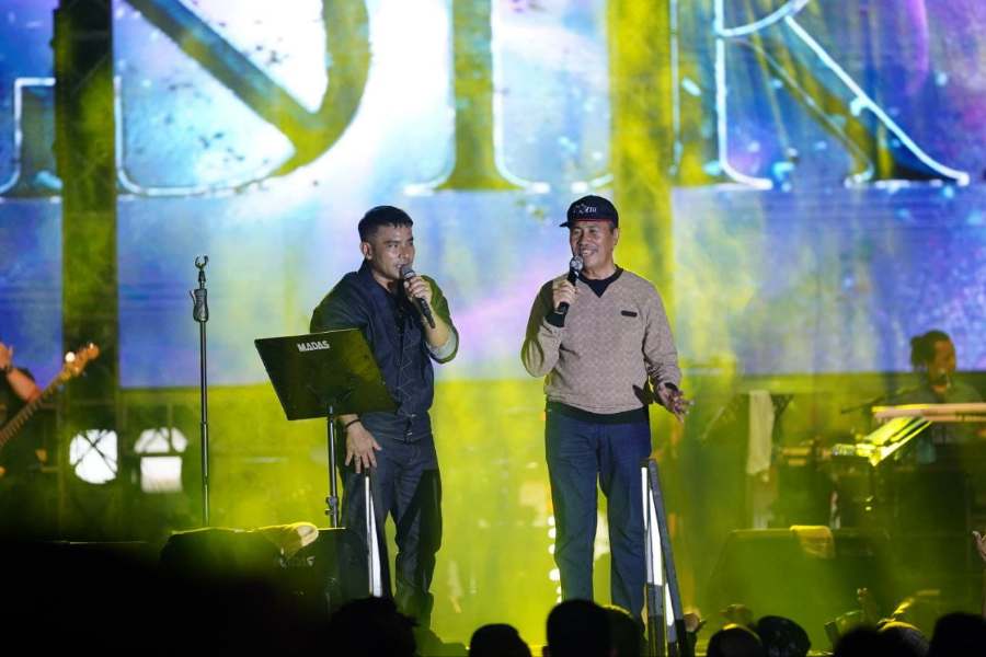 Gubri Syamsuar Duet Bersama Judika, Pesta Ribuan Rakyat Riau Makin Seru