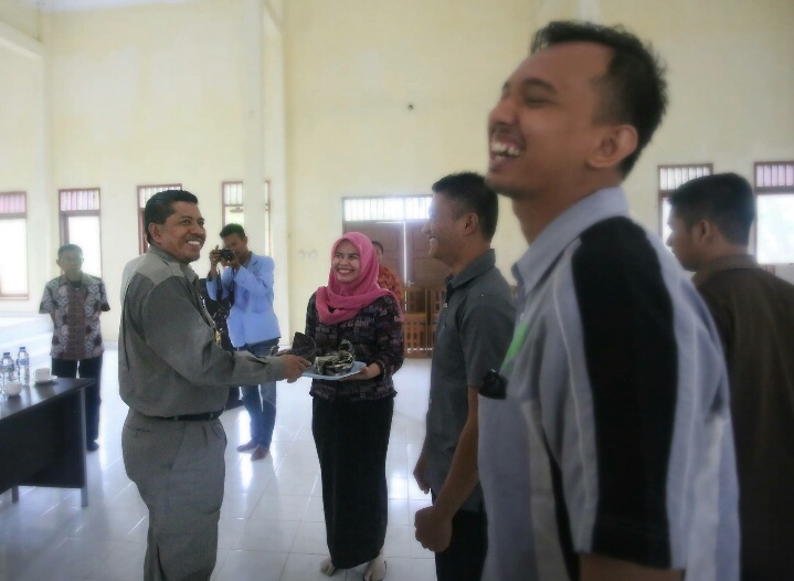 Alfedri: Perusahaan diharapkan bisa memakai tenaga kerja dari AKN