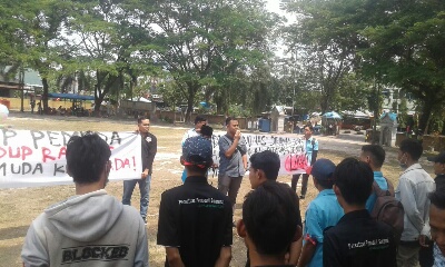 Tuding Kinerja DPRD Mengecewakan, PK KNPI Unjuk Rasa