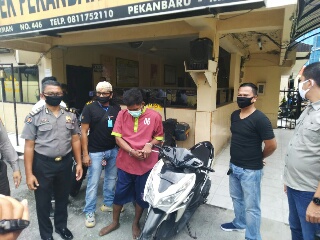 Motor Dipanasin Sekejap Saja di Teras, Pas Keluar Rumah Motor Sudah Lesap