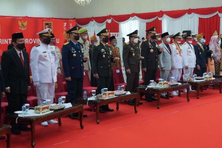 Gubri Ikuti Upacara Penurunan Bendera Merah Putih bersama Presiden Jokowi