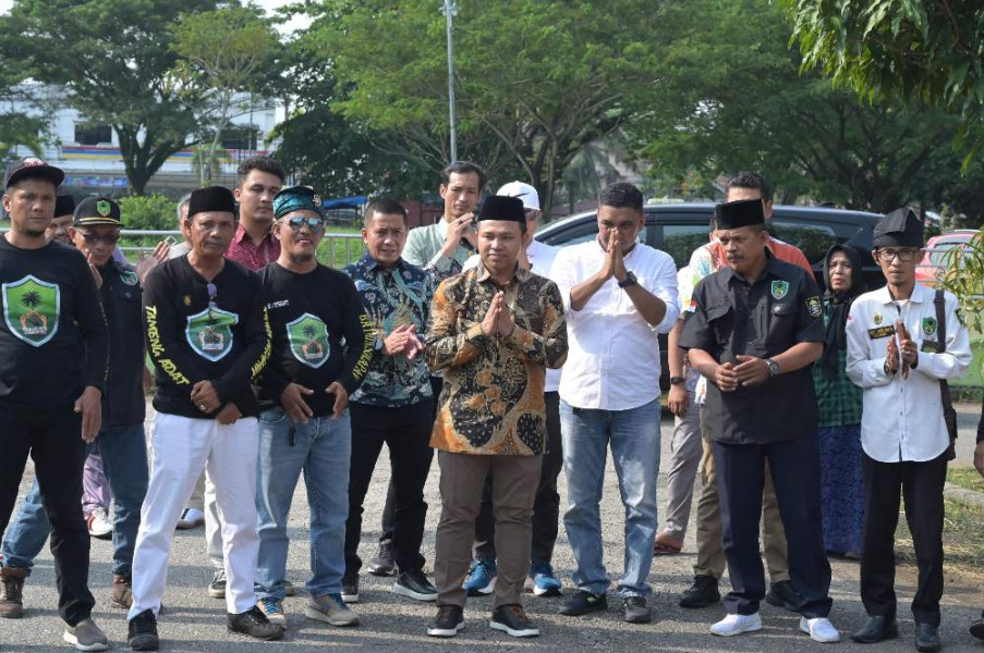Relawan Solid Mandau dan Tameng Adat Batin Solapan Siap Menangkan Abdul Wahid Jadi Gubernur Riau