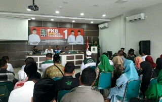 Ketua DPC PKB Inhil Buka Pembekalan Caleg