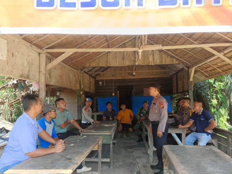 Polsek Minas Terus Sambangi Masyarakat Ciptakan Pilkada Damai 2024