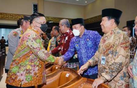Wabup Siak Husni Hadiri Serah Terima Jabatan Kepala BPK Perwakilan Riau