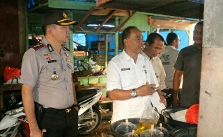 Atasi Lonjakan Harga, Kapolres Inhil Kunjungi Pasar Terapung